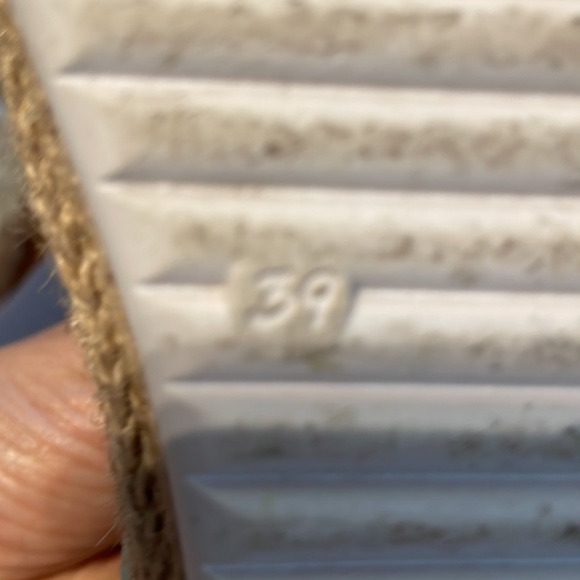 Gorgeous soft leather mint shoes - Picture 7 of 8